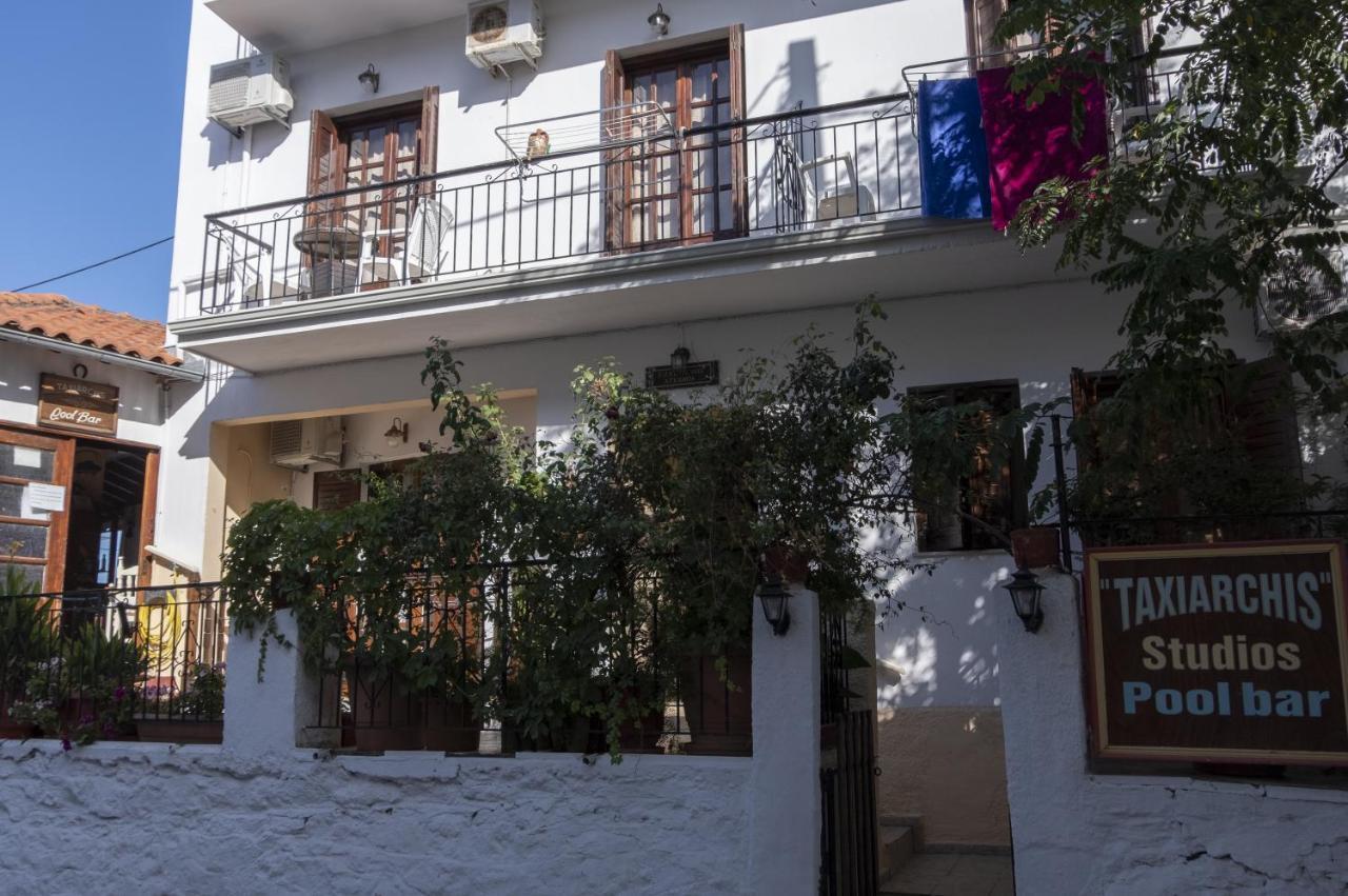 Taxiarchis Apartments Skiathos Exterior photo