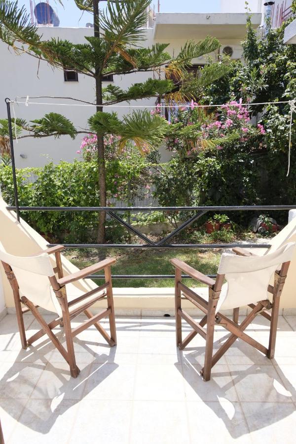 Taxiarchis Apartments Skiathos Exterior photo