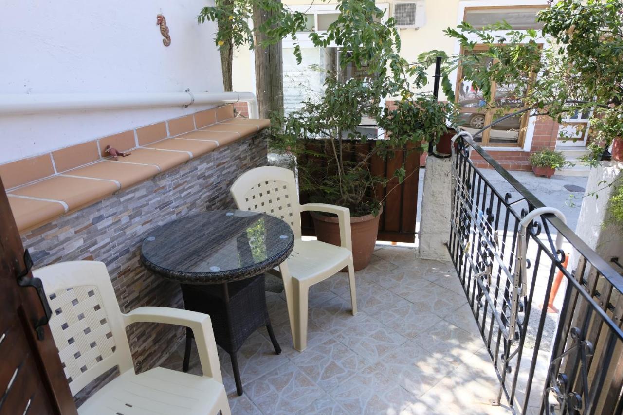 Taxiarchis Apartments Skiathos Exterior photo