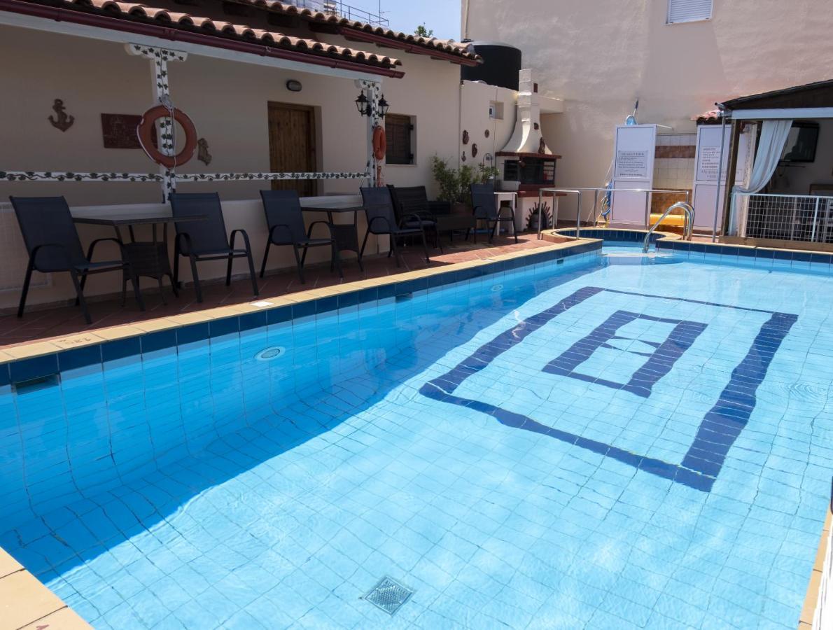 Taxiarchis Apartments Skiathos Exterior photo