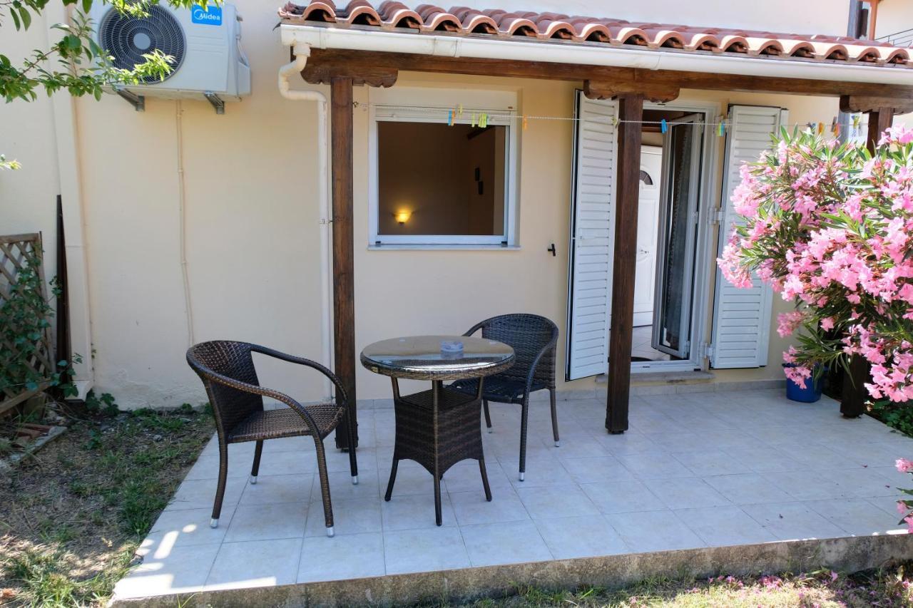 Taxiarchis Apartments Skiathos Exterior photo