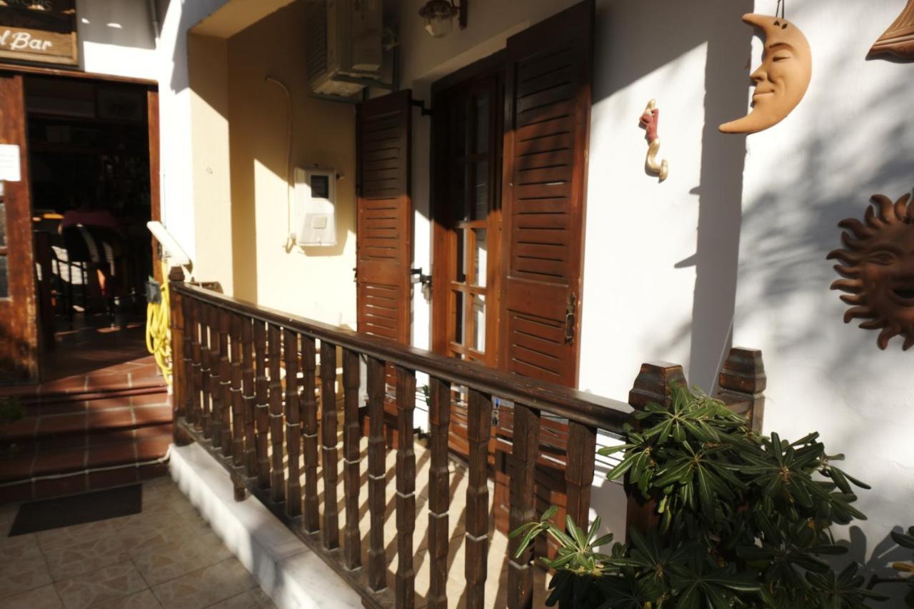 Taxiarchis Apartments Skiathos Room photo