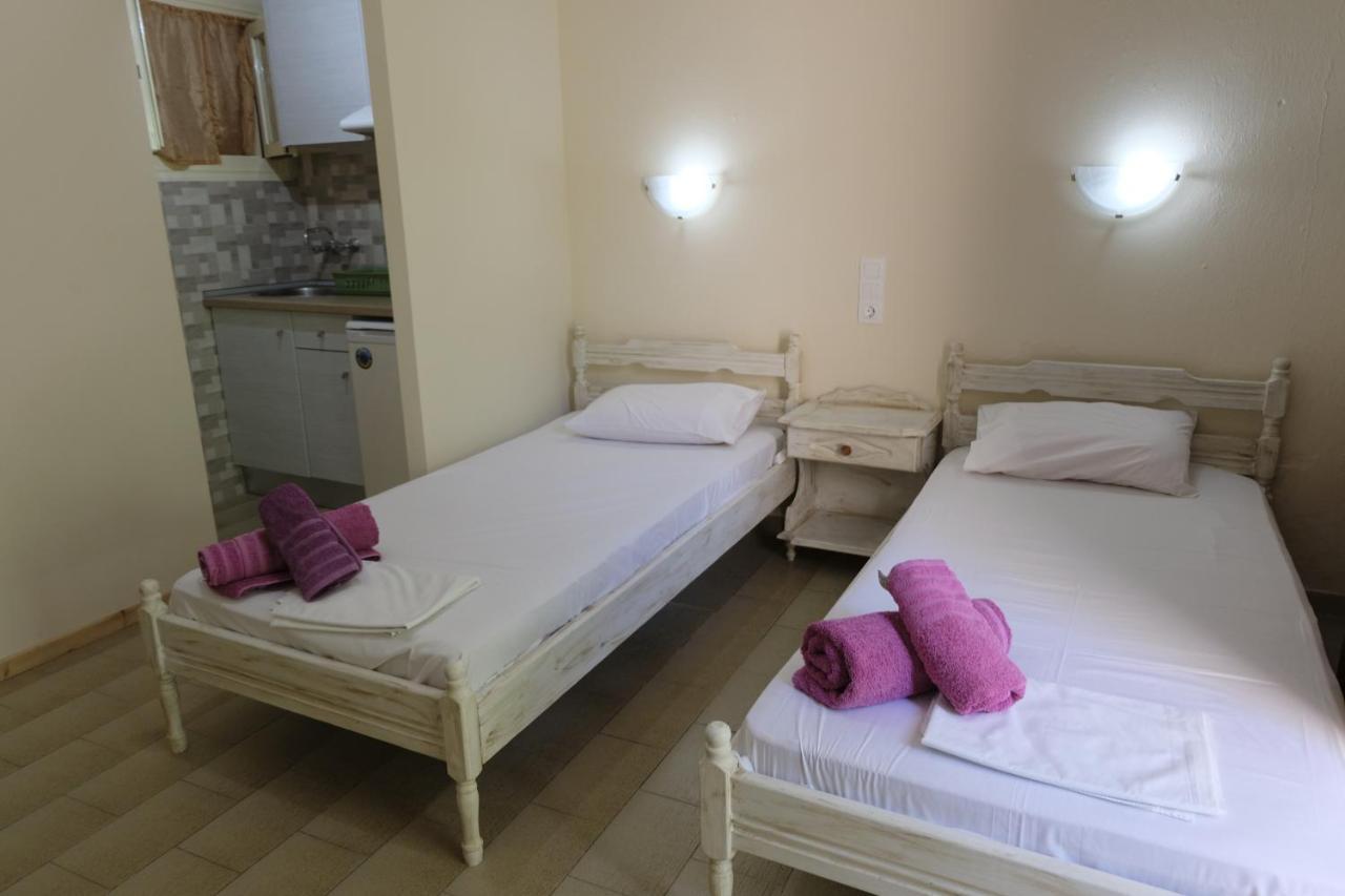 Taxiarchis Apartments Skiathos Exterior photo