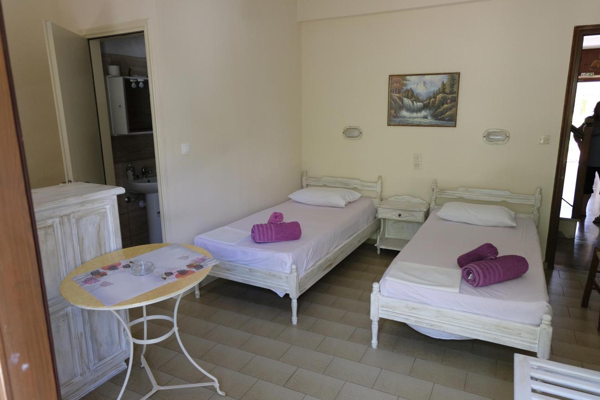 Taxiarchis Apartments Skiathos Room photo
