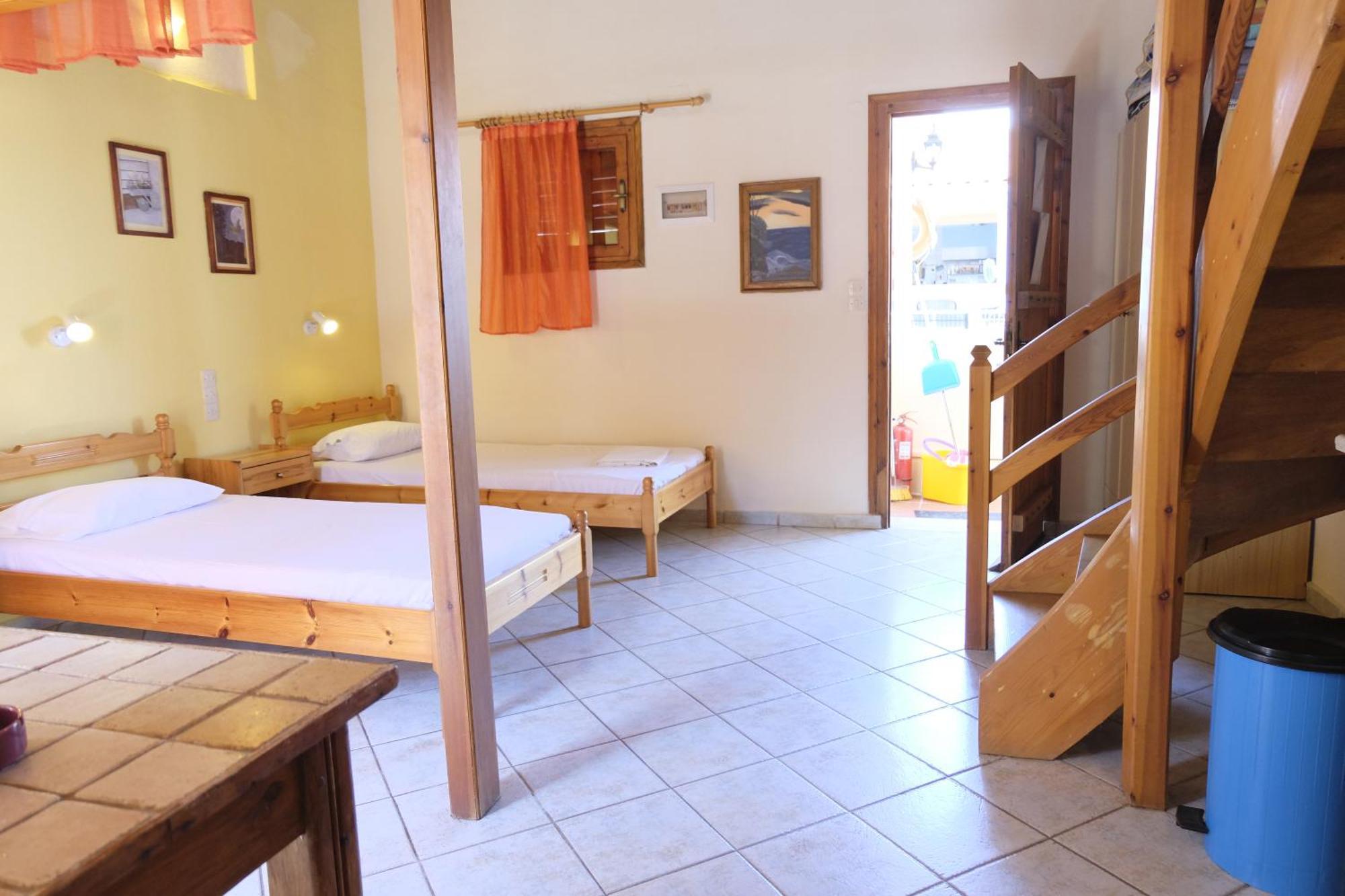 Taxiarchis Apartments Skiathos Room photo