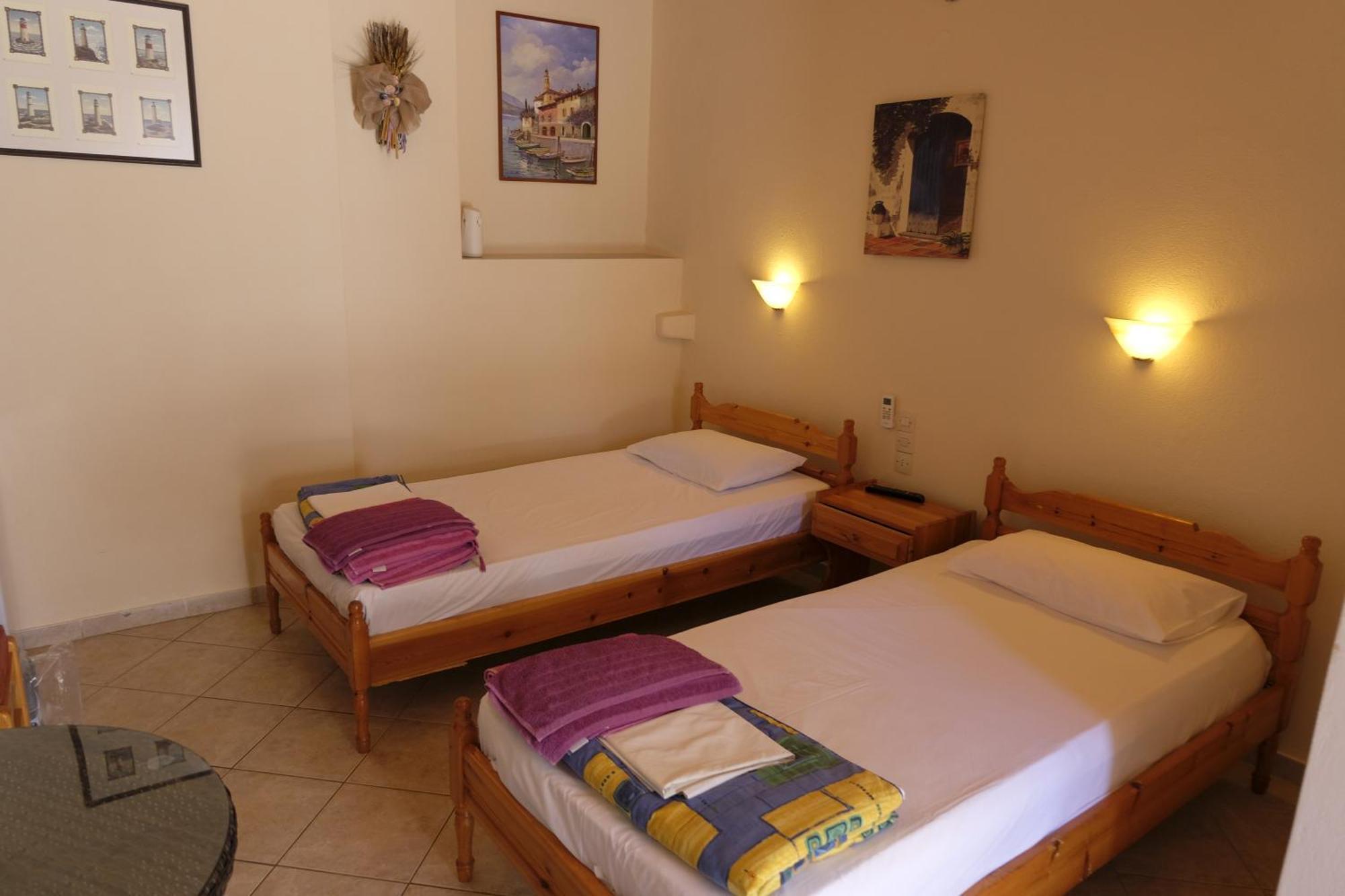 Taxiarchis Apartments Skiathos Room photo