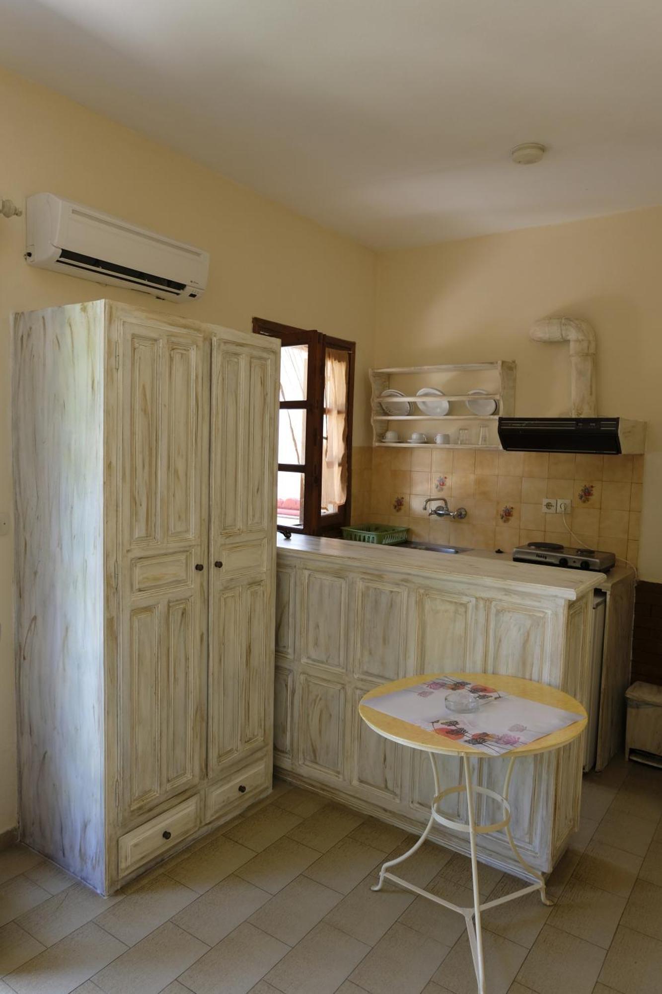 Taxiarchis Apartments Skiathos Room photo