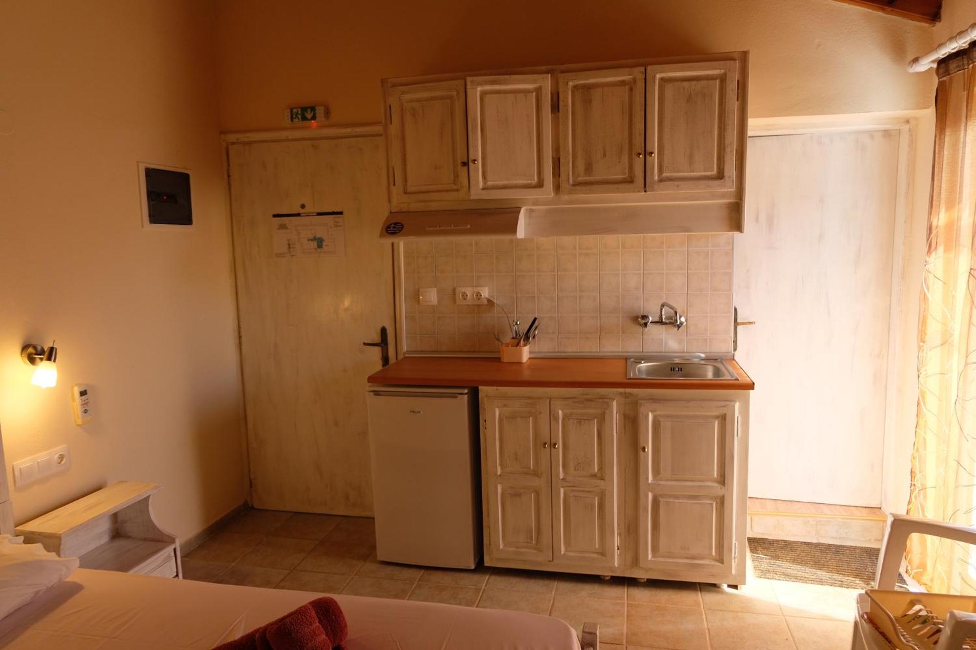 Taxiarchis Apartments Skiathos Room photo